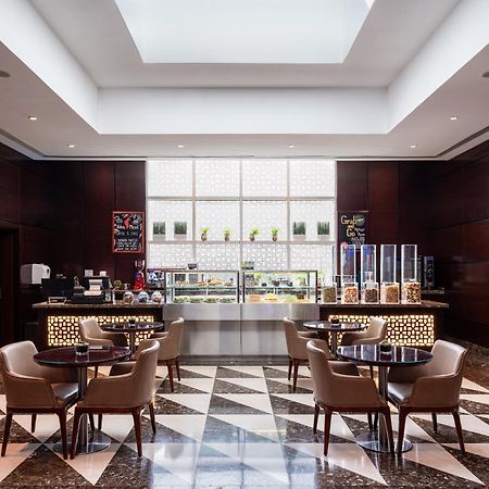 Four Points By Sheraton Şarja Dış mekan fotoğraf