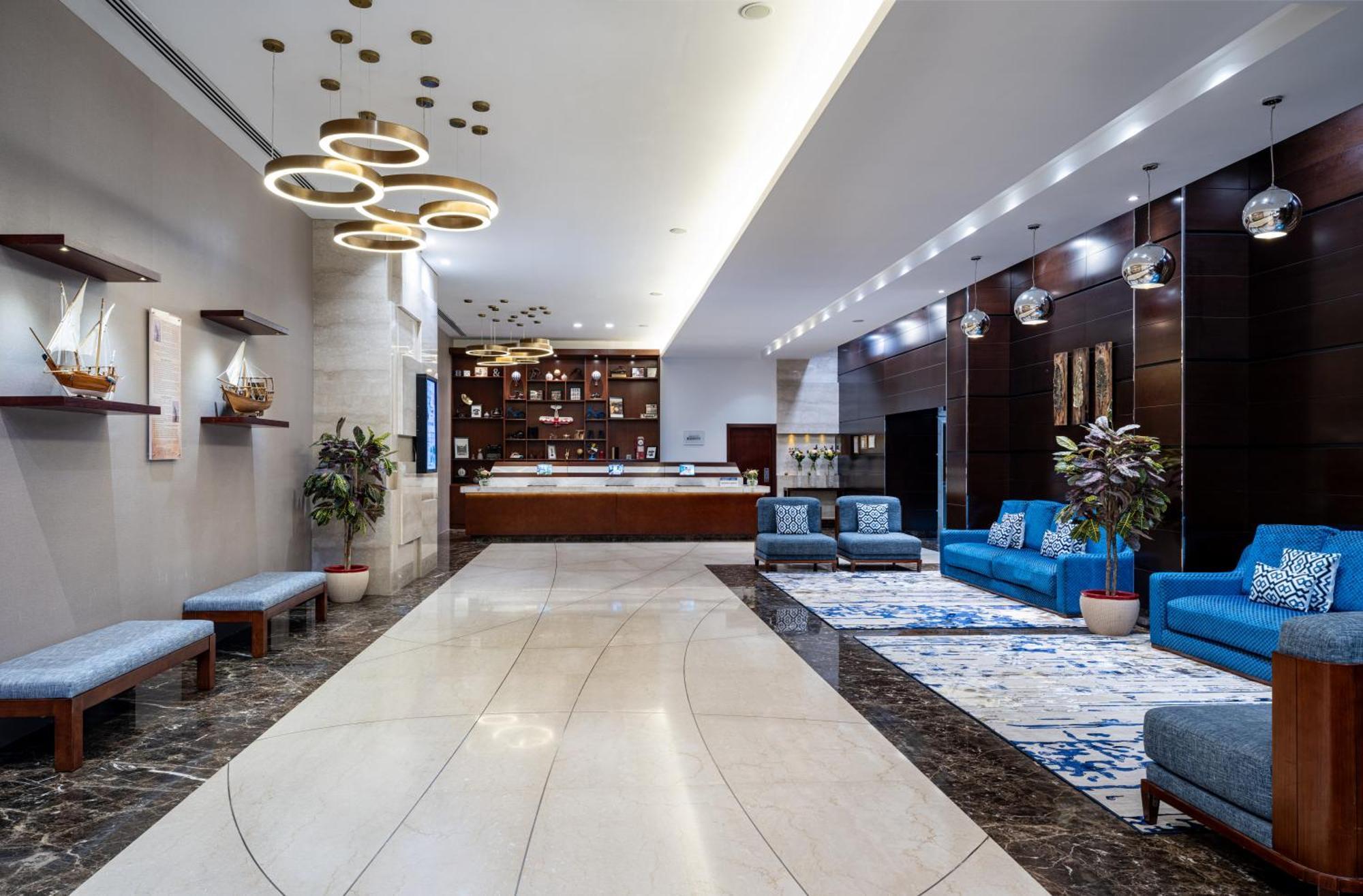 Four Points By Sheraton Şarja Dış mekan fotoğraf