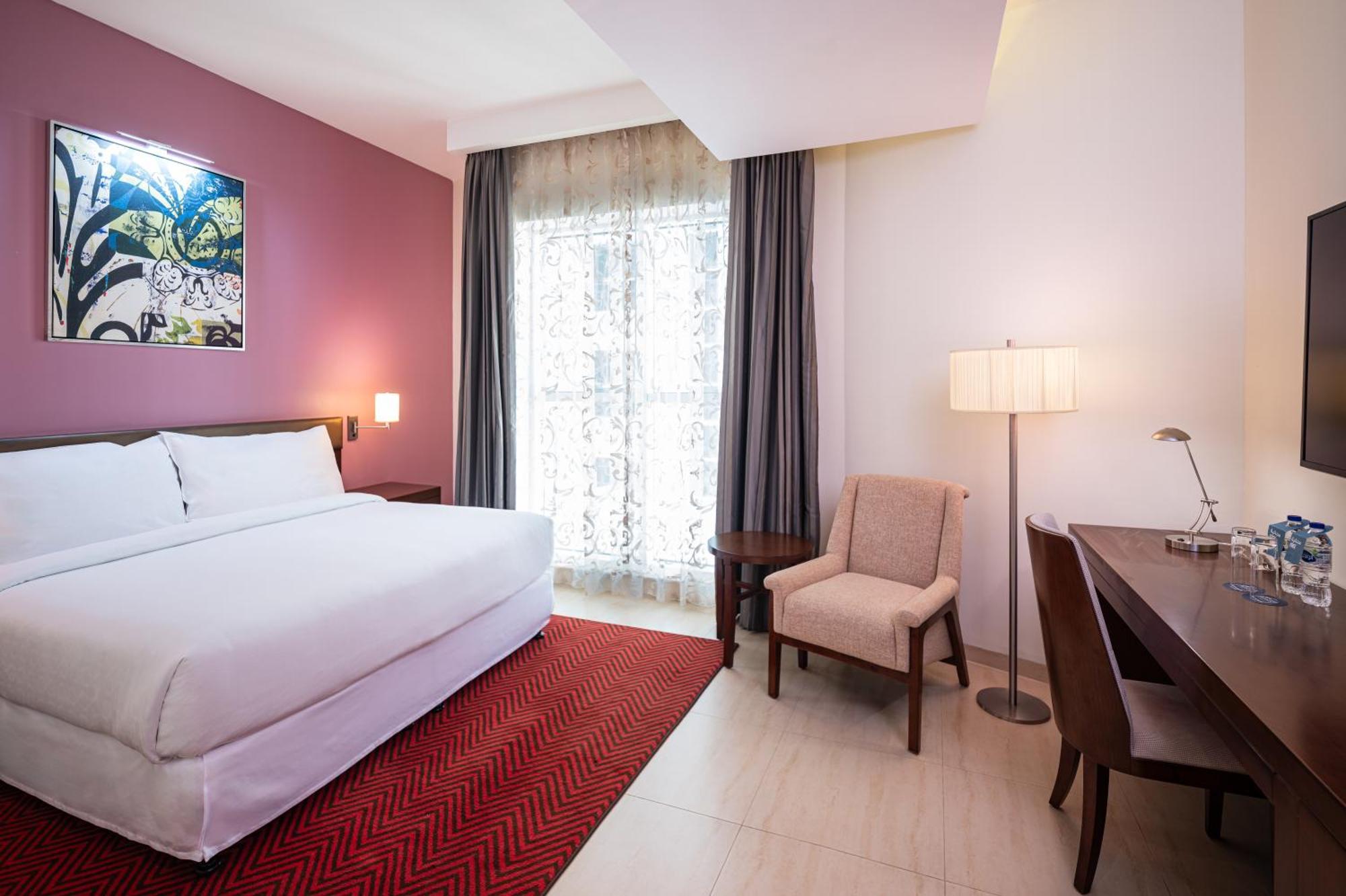 Four Points By Sheraton Şarja Dış mekan fotoğraf